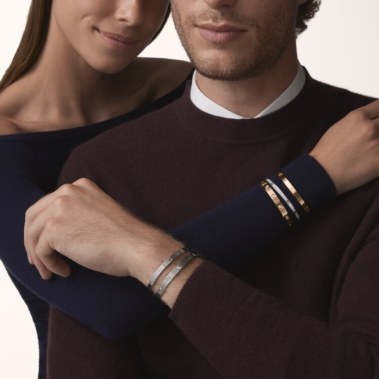 Cartier Love Bracelet (Gold)